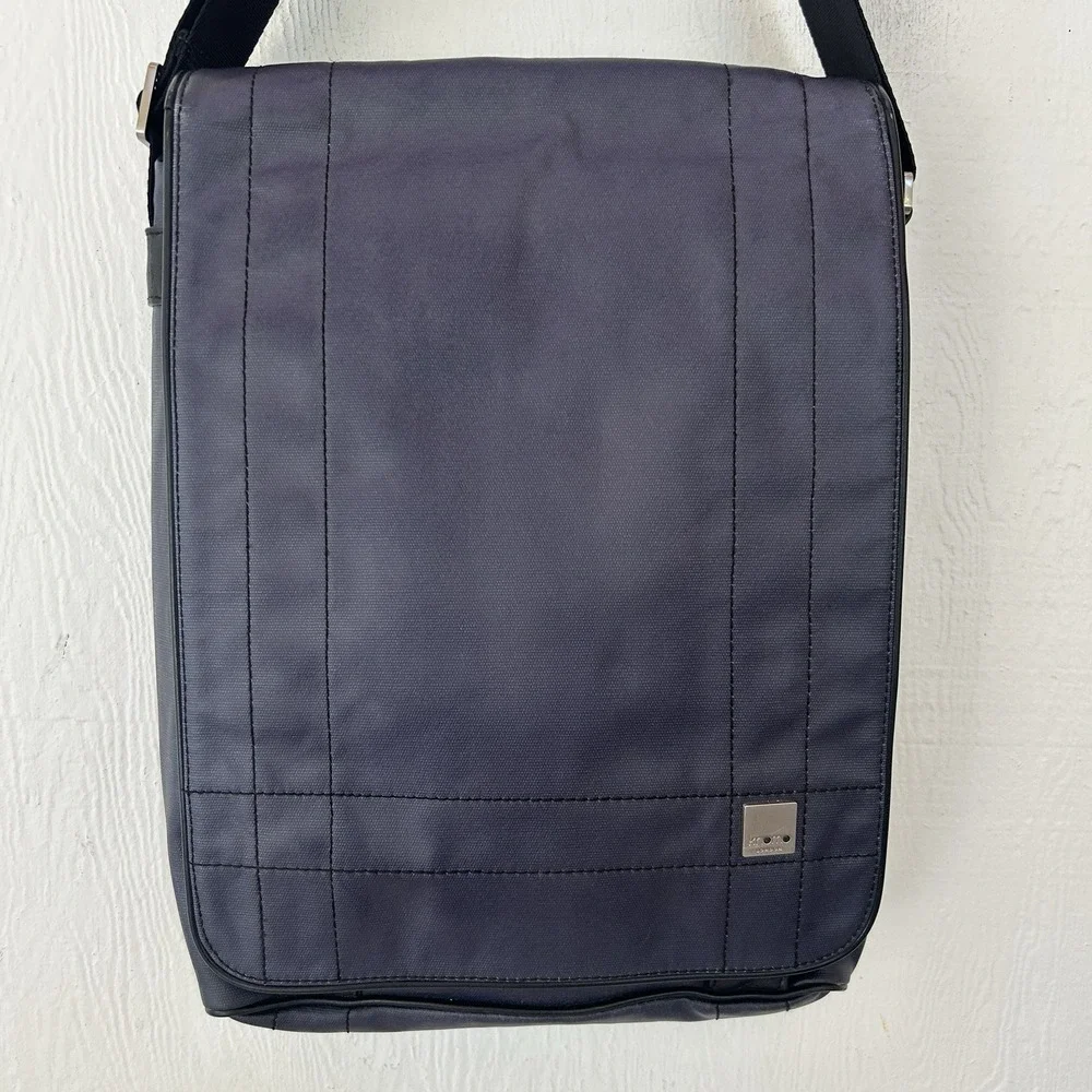Knomo London Kobe iPad Messenger Crossbody Bag‎ Blue EUC